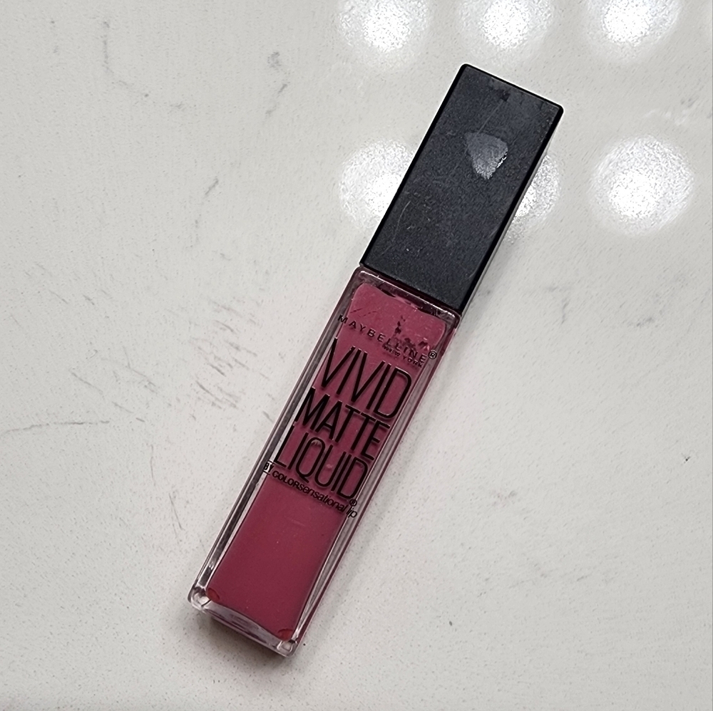 Maybelline New York Color Sensational Vivid Matte Liquid Twisted Tulip Euc